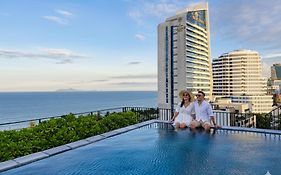 Jbay Beachfront Boutique Hotel